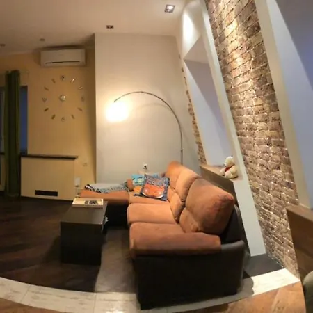 сozy Loft With Air Conditioning Minsk
